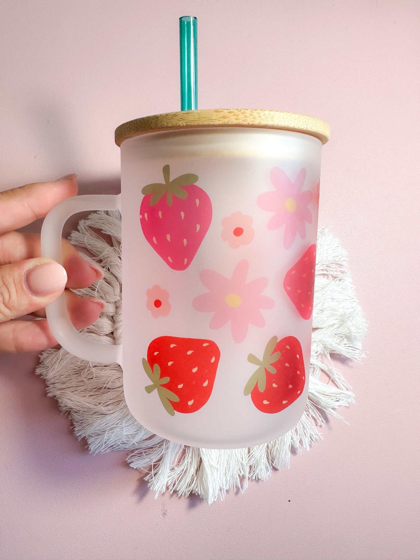 15oz Frosted Strawberry Mug
